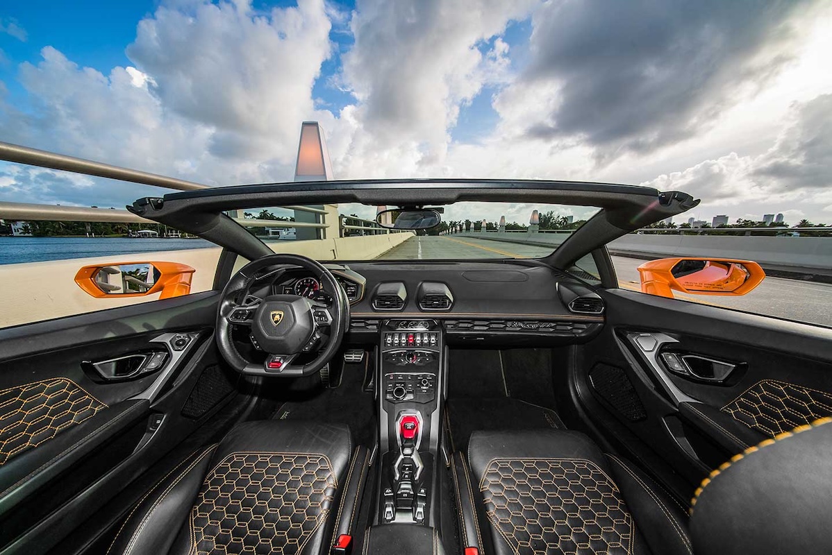 What to Know Before Renting a Lamborghini in Miami hero image
